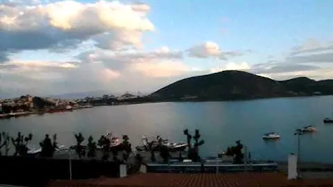 Fujifilm Finepix SL300 video zoom test 1