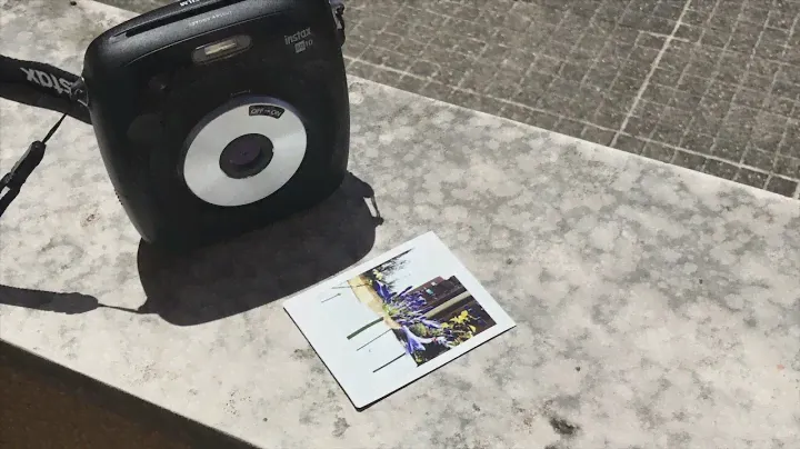 Review: Fujifilm Instax Square SQ10