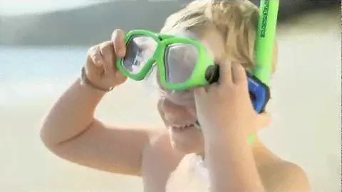FinePix XP60 - "Beach version" (Commercial)